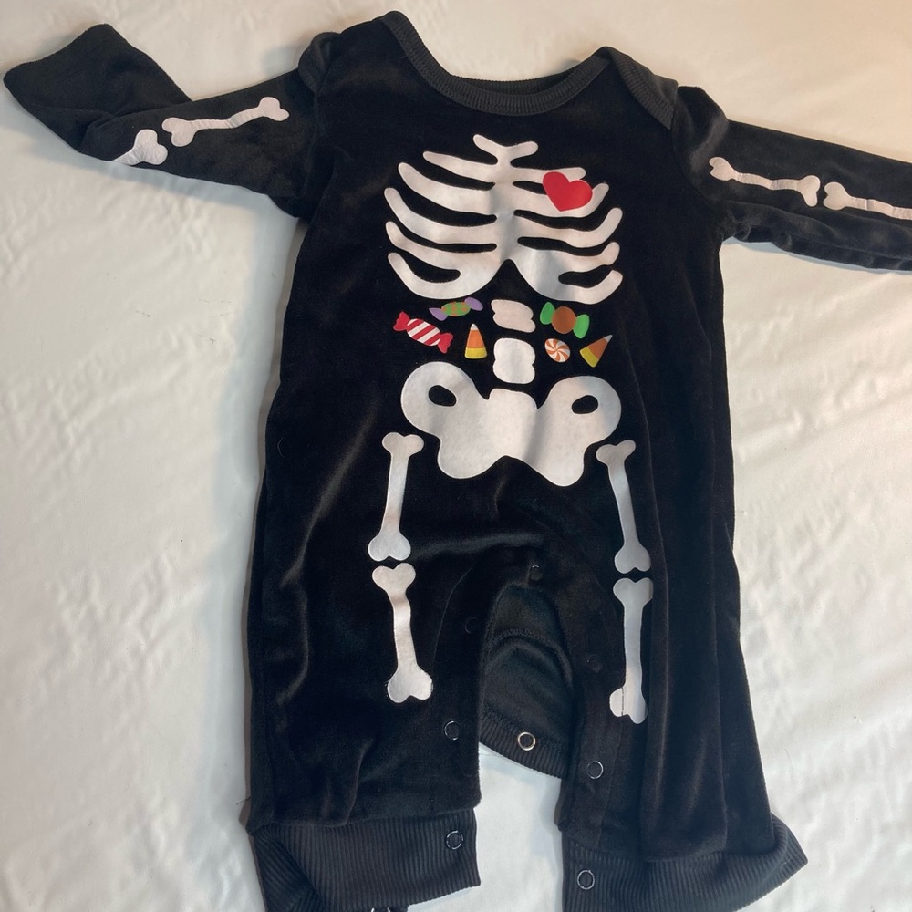 Baby Starters Skeleton Long Sleeve Velour Coverall Black 3 Months